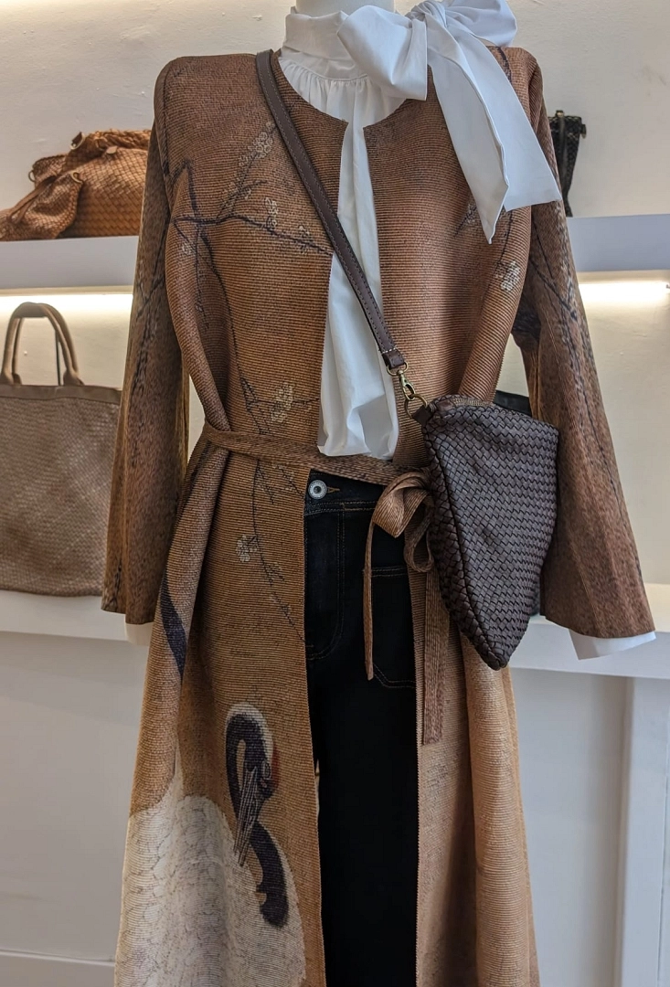 Kimono Largo de Punto "Grulla Imperial" – Edición Limitada